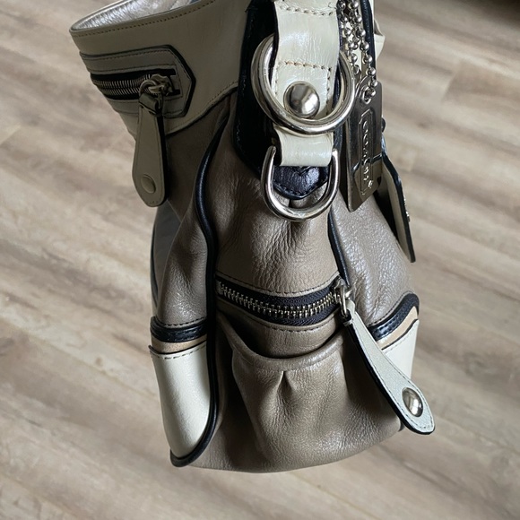 Coach Madison Ivory Gray Spectator Leather Hobo Shoulder Handbag - Picture 4 of 8